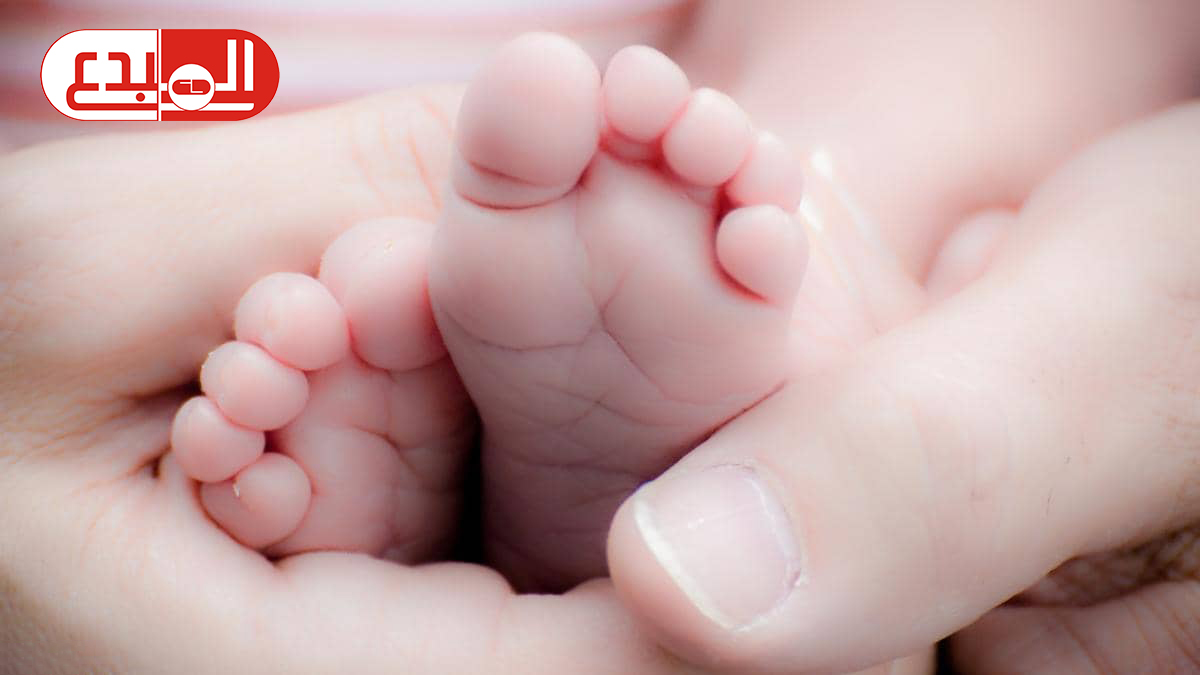 أول مولودة تحمل أجساما مضادة لكوفيد- 19 بعد تطعيم الأم
