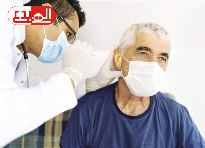 مضاعفات جديدة لكورونا.. كيف تؤثر الإصابة بالفيروس على الأذن؟