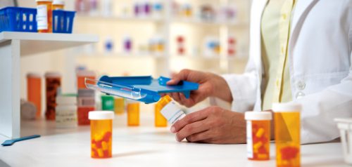 الصحة تعتزم تحديد أسعار الأدوية وكشفية الأطباء خلال الأسابيع المقبلة